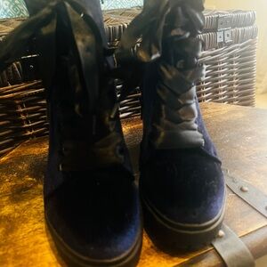 Elegant Blue Velvet Women's Boots